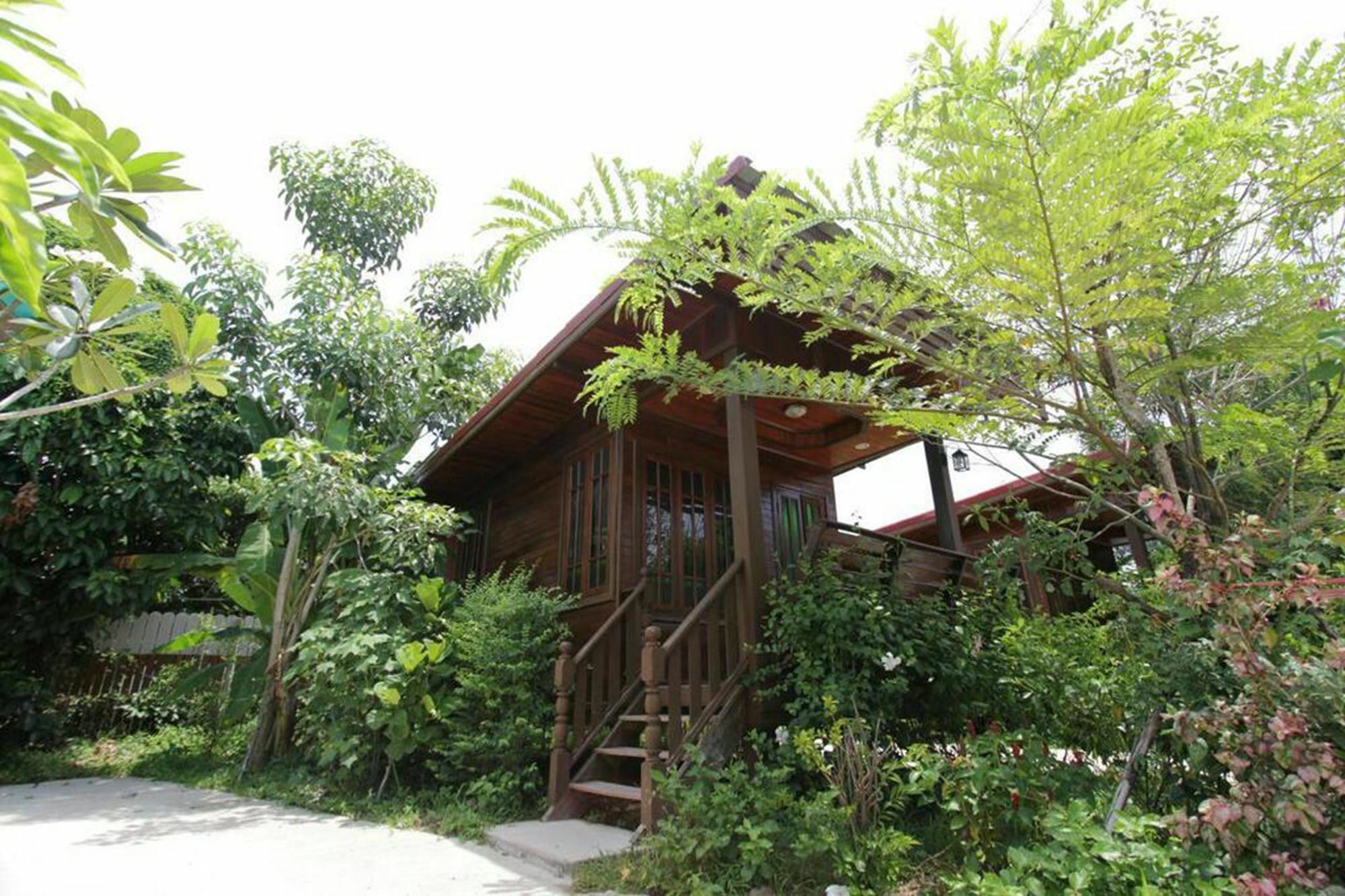 Hug Home Resort Prachinburi Exterior photo